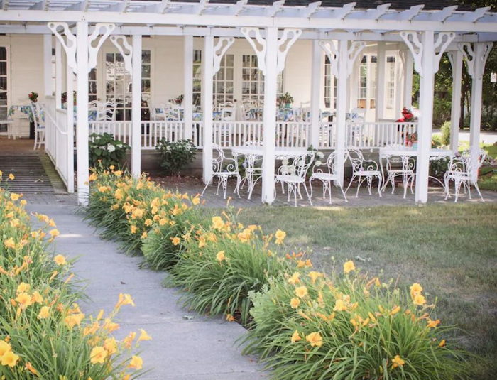 Colonial Inn - From Web Listing (newer photo)